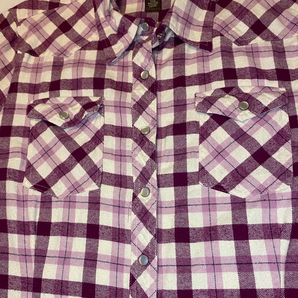 Bit & Bridle Women’s Snap Button Shirt. - Picture 8 of 8